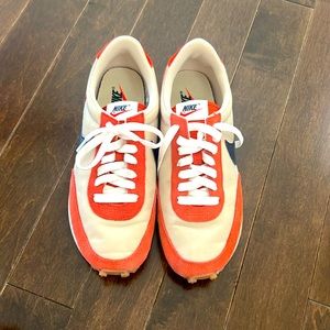 WMNS NIKE DAYBREAK 7.5 Cinnabar